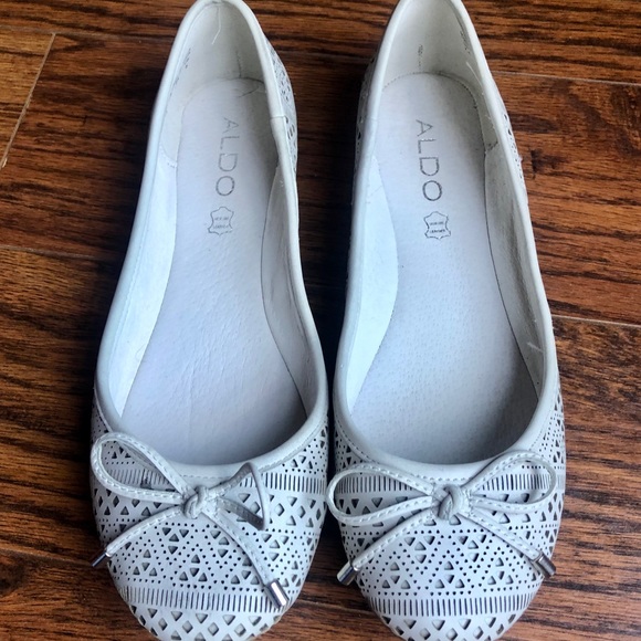ALDO Bone/Winter White Leather Flats - Picture 3 of 7